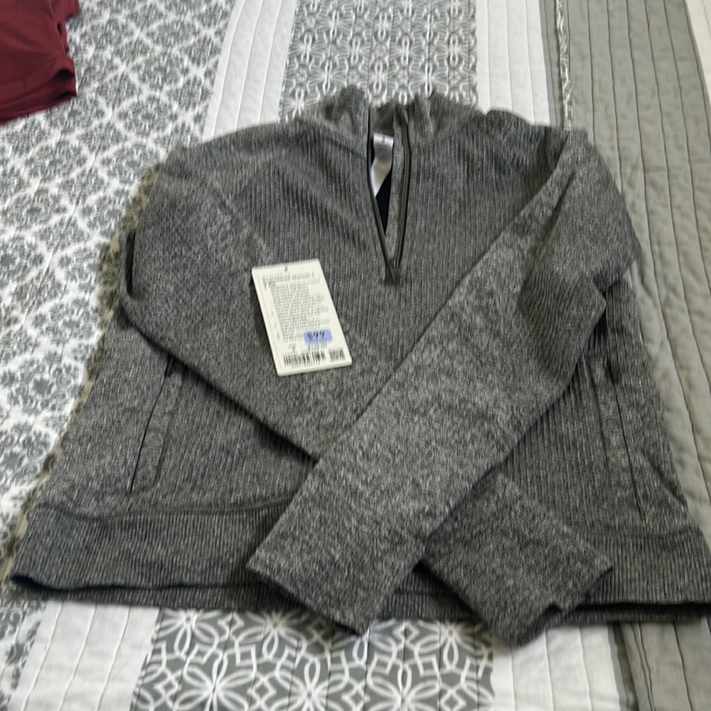 Lululemon long sleeve 1/2 zip